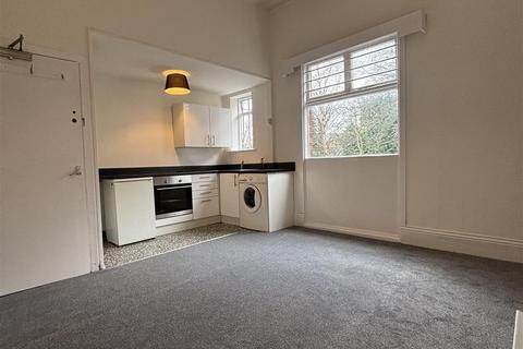 Studio to rent, York Road, Birmingham B16