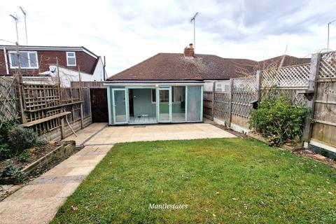 2 bedroom semi-detached bungalow for sale, Derwent Avenue, East Barnet EN4