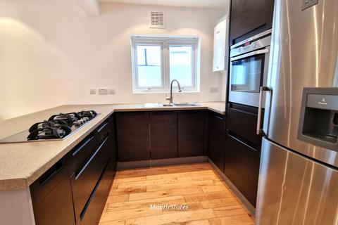 undefined, Derwent Avenue, East Barnet EN4