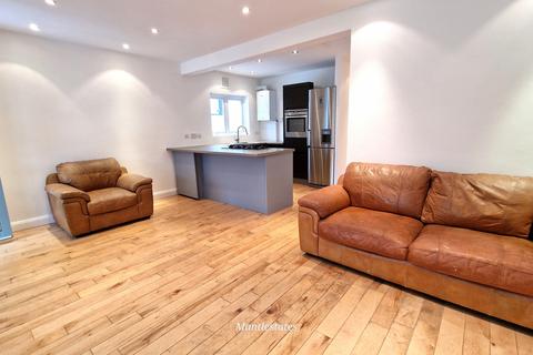 2 bedroom semi-detached bungalow for sale, Derwent Avenue, East Barnet EN4