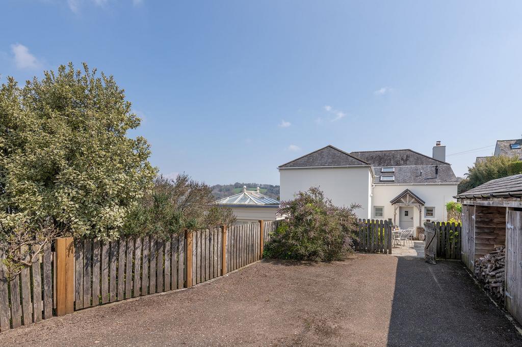 Driveway Dart View Cottage Dittisham