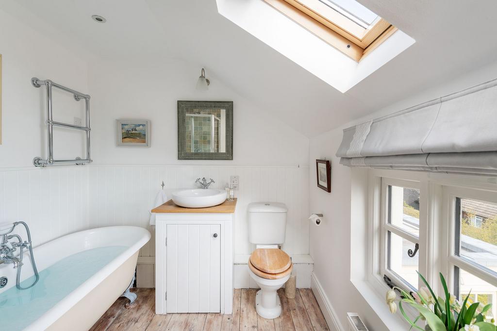 Bathroom Dart View Cottage Dittisham
