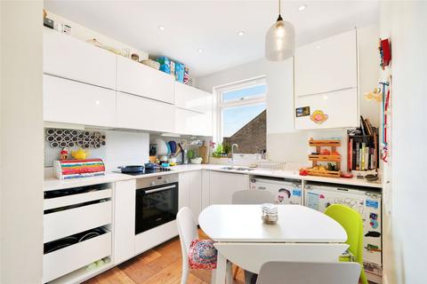 2 bedroom apartment for sale, Sussex Way, London, N19