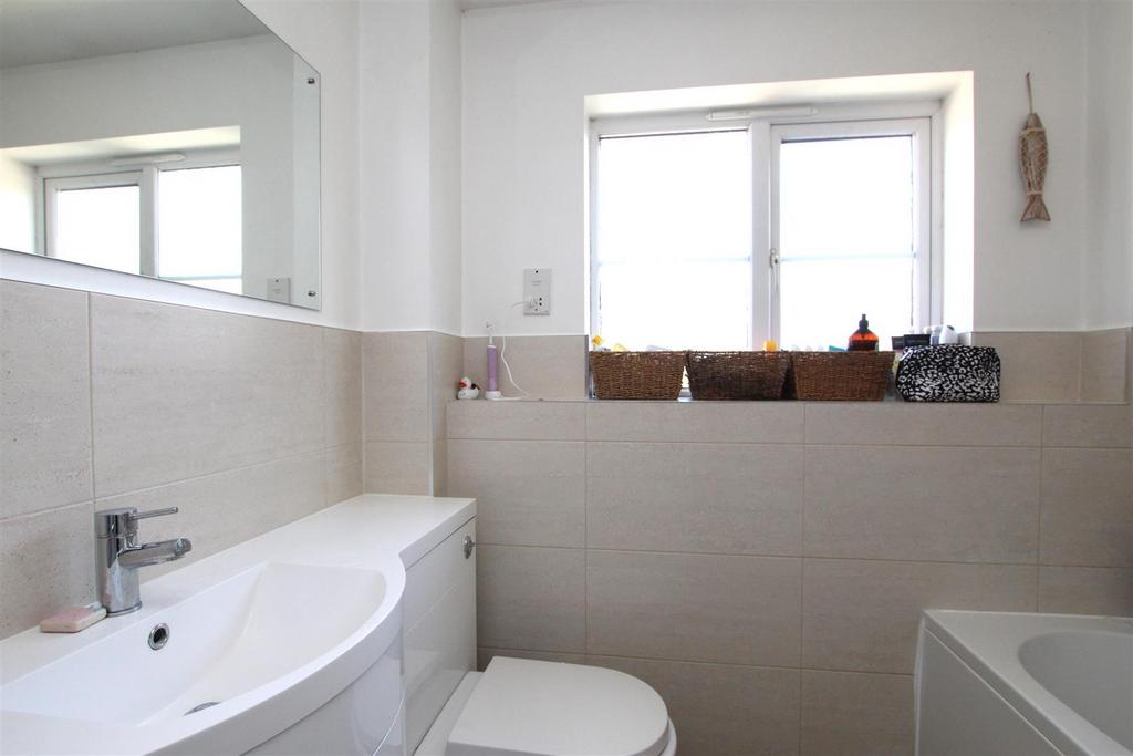 Bathroom.JPG