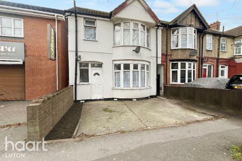 3 bedroom semi-detached house for sale, Biscot Road, Luton