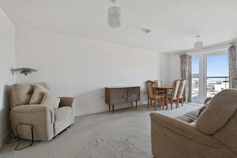 1 bedroom apartment for sale, Sewardstone Road, Waltham Abbey