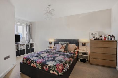 2 bedroom flat for sale, Plomer Green Lane, High Wycombe, HP13