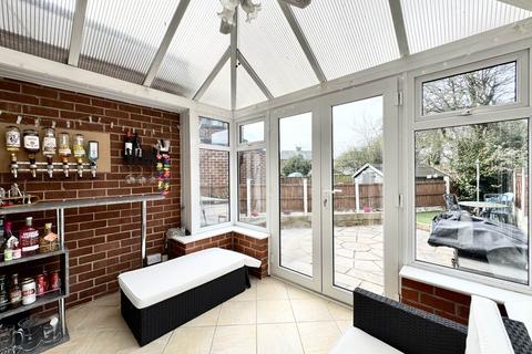 4 bedroom semi-detached house for sale, Fairholme Avenue, Prescot