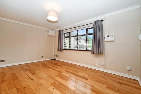 2 bedroom apartment for sale, Bolton Grange, Yeadon, Leeds