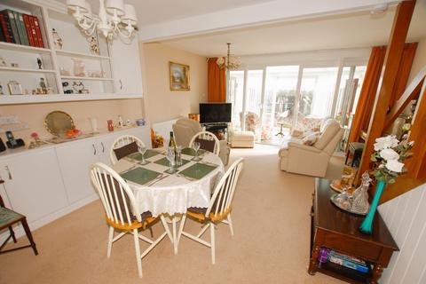 3 bedroom end of terrace house for sale, Hillside Street, Hythe, CT21