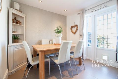152 Ardleigh, Basildon, SS16 5RF