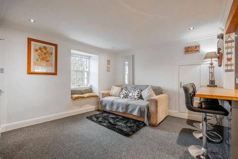 2 bedroom flat for sale, Grey Row, Ruthvenfield, PH1