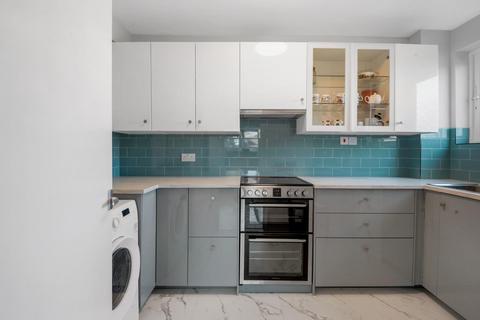 2 bedroom flat for sale, Yoakley Road, London, N16