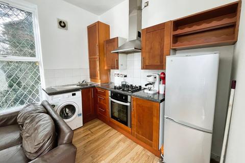 2 bedroom flat for sale, Palatine Road, Didsbury, Manchester, M20