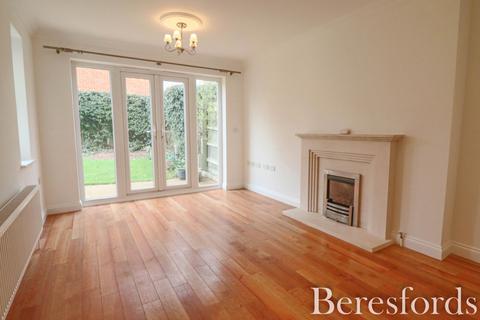 3 bedroom detached house to rent, Willow Road, CM6