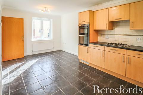 3 bedroom detached house to rent, Willow Road, CM6