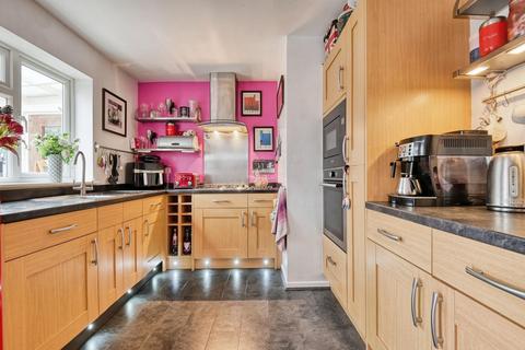 9 Coronation Crescent, Shuttington, Tamworth, B79 0EA