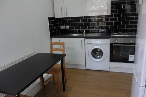 1 bedroom flat to rent, Walsgrave Road, Stoke CV2