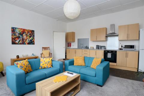 3 bedroom flat for sale, Pevensey Road, St Leonards-On-Sea