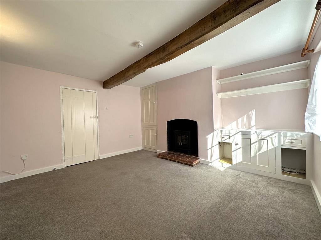 Delightful Lounge 496