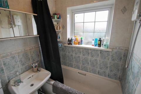 4 bedroom terraced house for sale, Kings Gardens, Thirsk YO7