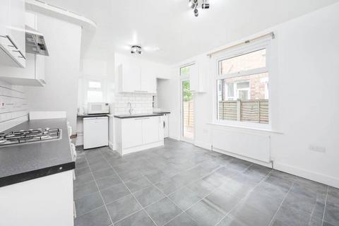 1 bedroom flat to rent, Woodbury Street, Tooting Broadway, London, SW17