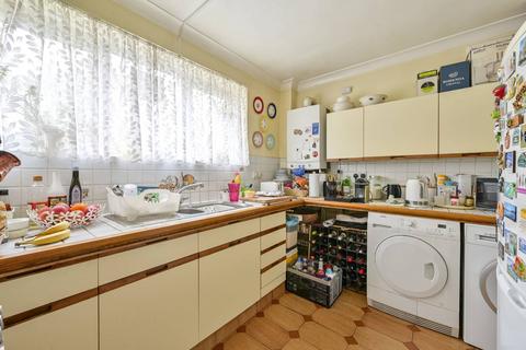 2 bedroom flat for sale, Urmston Drive, Southfields, London, SW19