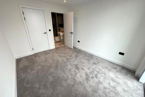 2 bedroom apartment to rent, Bankside Boulevard, Salford, M3