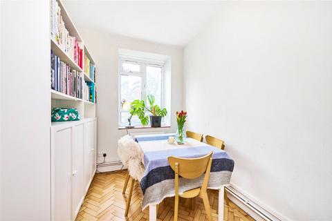 48 Triangle Place, London, SW4 7HX