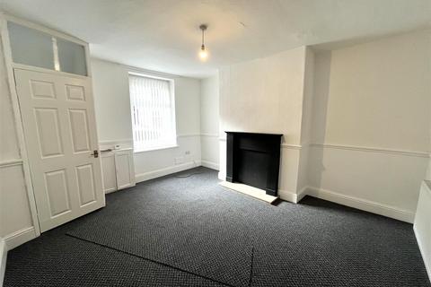 2 bedroom end of terrace house to rent, Denbigh Street, Ashton-Under-Lyne OL5