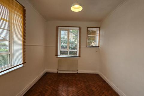 2 bedroom flat to rent, Wallington SM6