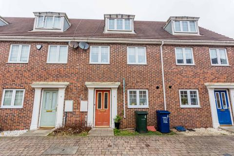 3 bedroom terraced house for sale, Ambergate Way, Newcastle upon Tyne NE3