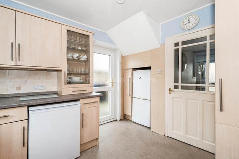 2 bedroom end of terrace house for sale, Southview Crescent, Bridge Of Weir PA11