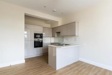 2 bedroom apartment for sale, WHITEFRIARS CLOSE, ASHTEAD, KT21