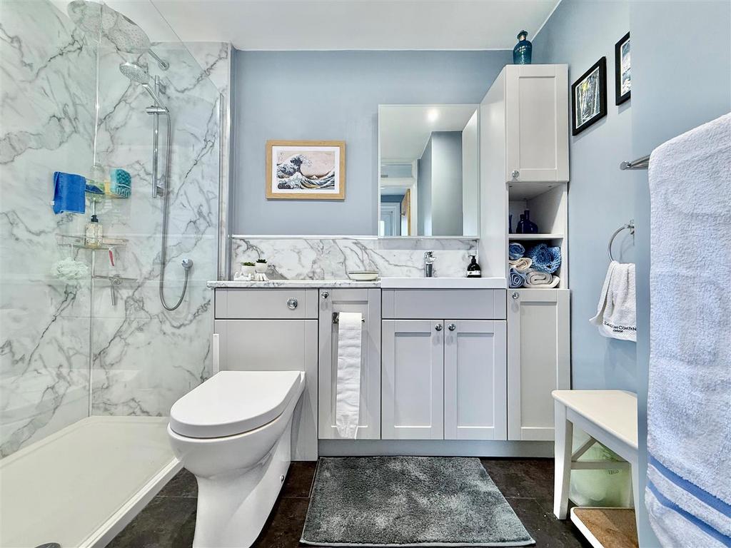 Shower Room 1