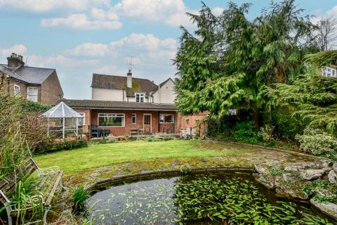 3 bedroom detached house for sale, Popes Road, Abbots Langley, WD5