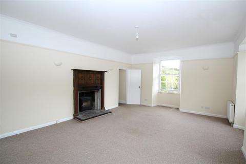 3 bedroom flat to rent, Buzzacott Lane, Ilfracombe EX34