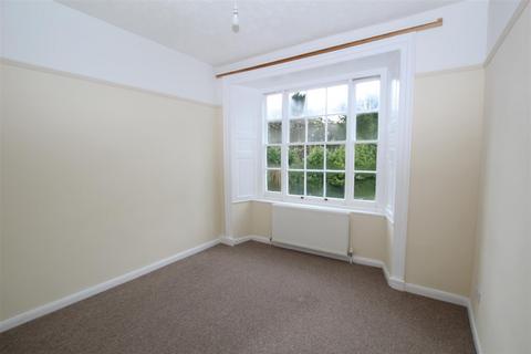 3 bedroom flat to rent, Buzzacott Lane, Ilfracombe EX34