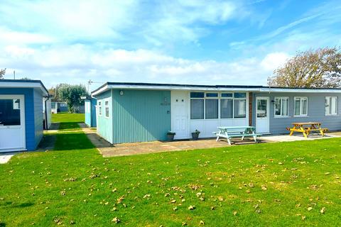 2 bedroom chalet for sale, New Lydd Road, Camber TN31