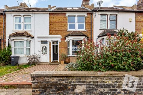 96 Singlewell Road, Gravesend, DA11 7PT