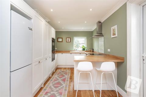 96 Singlewell Road, Gravesend, DA11 7PT