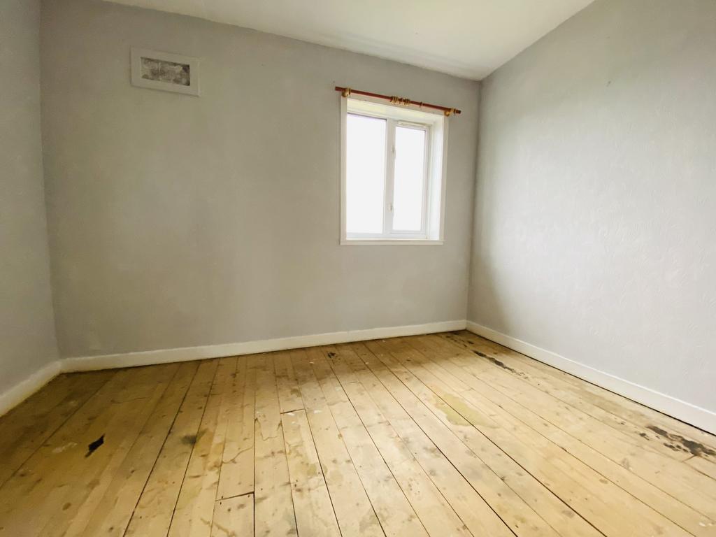 21 Priestlands Drive, Dumfries, DG2 7 LQ - Braidwoo