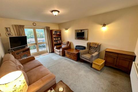 36 Underhill Crescent, Knighton, LD7 1DG