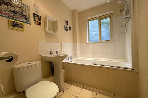 36 Underhill Crescent, Knighton, LD7 1DG