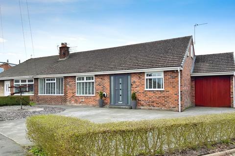 4 bedroom semi-detached bungalow for sale, Milldale Road, Leigh