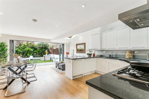 5 bedroom terraced house for sale, Gayville Road, SW11