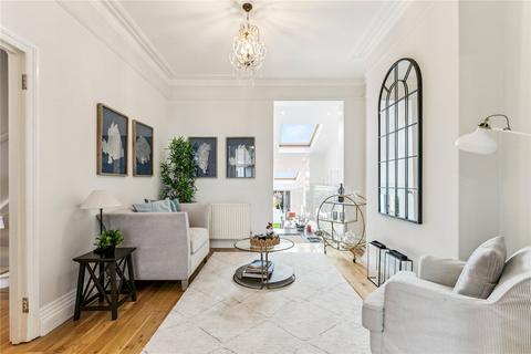 4 Gayville Road, London, SW11 6JP