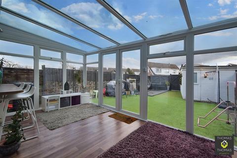 69 Eagle Way, Abbeydale, Gloucester, GL4 4WS