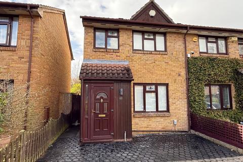 3 bedroom house to rent, Bill Hamling Close, Mottingham, SE9