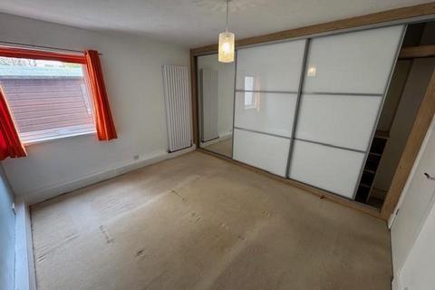 2 bedroom flat for sale, Tree Hamlets, Upton, Poole